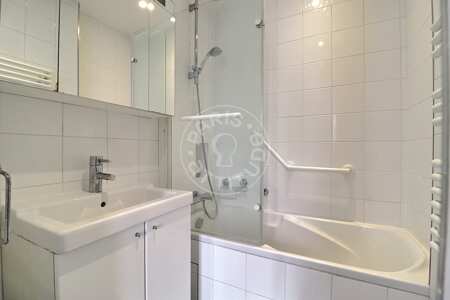 Bathroom Furnished studio alcove - 30m²  - Poissonnière - Paris