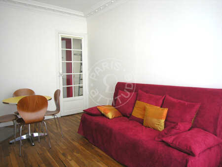 Salon Appartement meublé - 37m²  - 1 chambre - Jules Joffrin - Mairie du 18ème - Paris