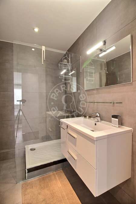Salle de bain Appartement meublé - 50m²  - 2 chambres - Denfert Rochereau - Paris