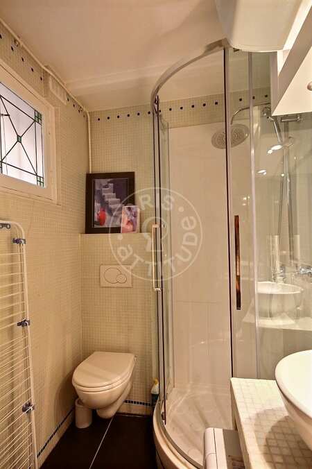 Baño Estudio con alcoba amueblado - 36m²  - Saint-Paul - París