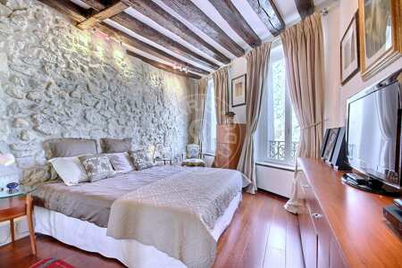 Bedroom Furnished apartment - 80m²  - 2 bedrooms - Latin / Saint-Michel - Paris