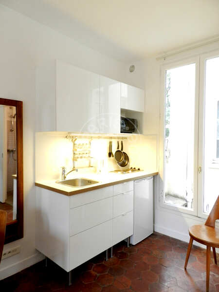 Kitchen Furnished studio - 20m²  - Ménilmontant - Paris