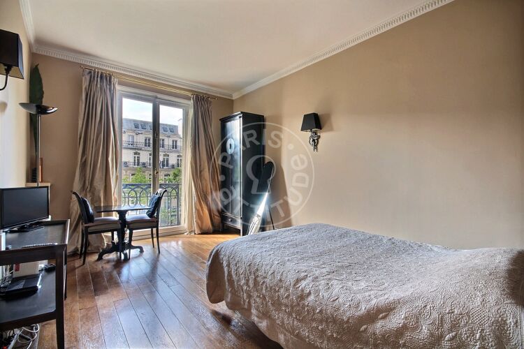 Salon - Studio meublé - Paris 75009 - 3622