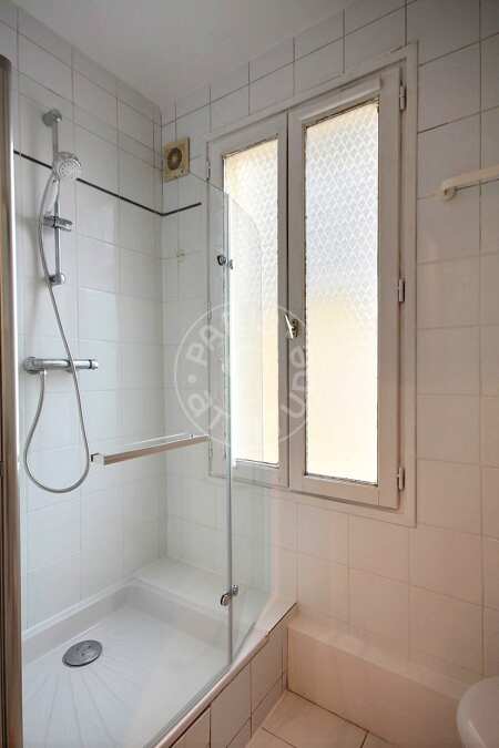 Casa de banho Quitinete mobilado - 17m²  - Pasteur - Paris