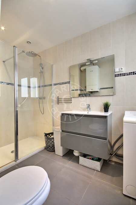 Baño Piso amueblado - 80m²  - 3 dormitorios - Temple - París