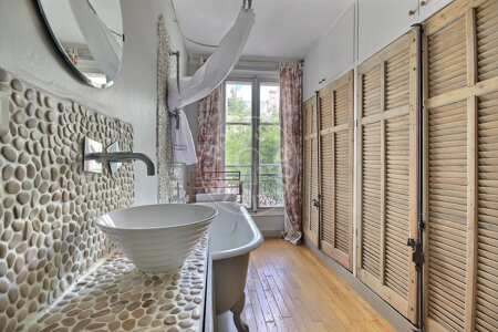 Salle de bain Appartement meublé - 46m²  - 1 chambre - Batignolles - Paris