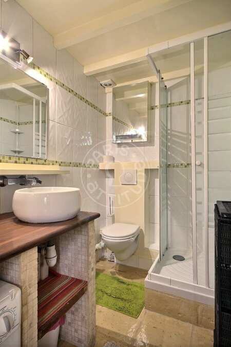 Casa de banho Quitinete mobilado - 32m²  - Grands Boulevards / Bonne Nouvelle - Paris