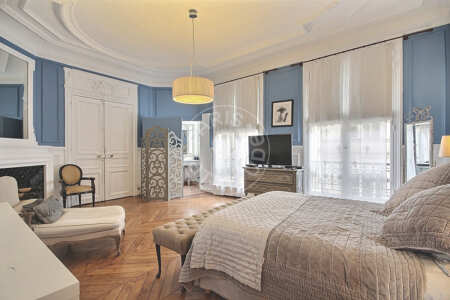Bedroom Furnished apartment - 160m²  - 3 bedrooms - Champs-Elysées - Paris