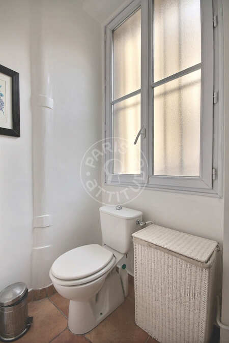 Toilet Furnished apartment - 160m²  - 3 bedrooms - Champs-Elysées - Paris