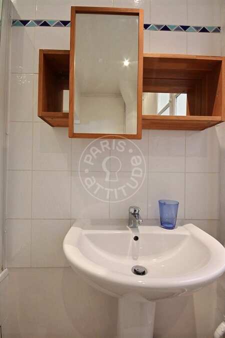 Salle de bain Appartement meublé - 42m²  - 1 chambre - Place Monge - Paris