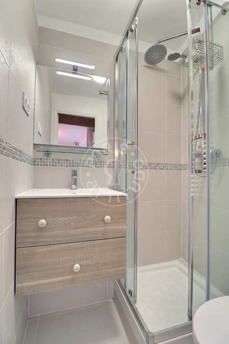 Salle de bain Appartement meublé - 40m²  - 1 chambre - Arts et Métiers - Paris
