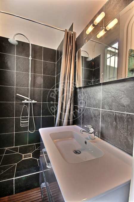 Bathroom Furnished studio - 33m²  - Port Royal / Raspail - Paris