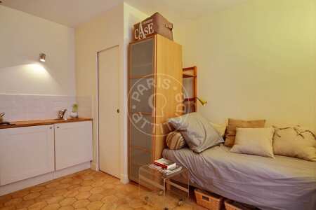 Living room Furnished studio - 15m²  - Latin / Saint-Michel - Paris
