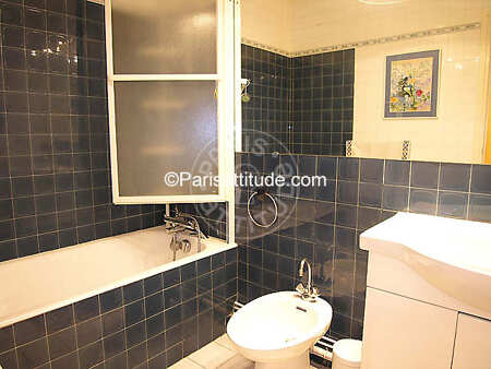 Salle de bain Appartement meublé - 52m²  - 1 chambre - Alésia - Paris