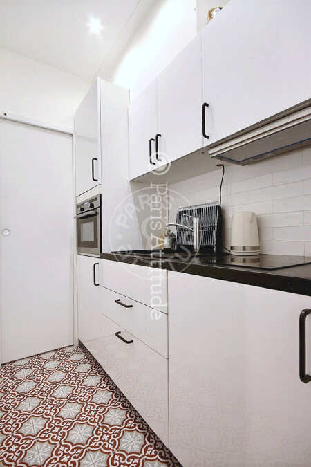 Kitchen Furnished apartment - 37m²  - 1 bedroom - Batignolles - Paris