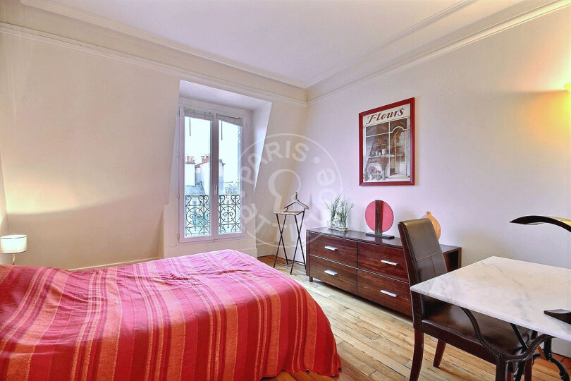 1 dormitorio amueblado - París 75009 - 4316