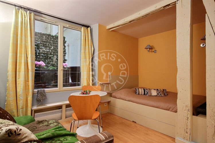 Salon - Studio meublé - Paris 75001 - 4378