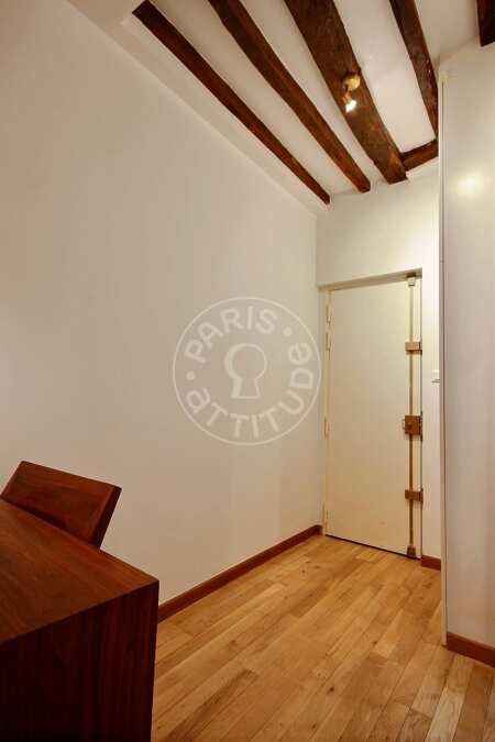 Entrada Piso amueblado - 32m²  - 1 dormitorio - Pyramides / Palais Royal - París