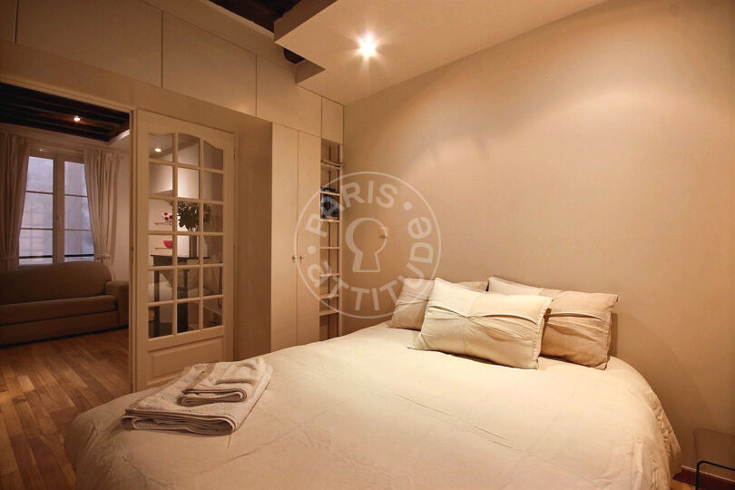 1 dormitorio amueblado - París 75001 - 4488