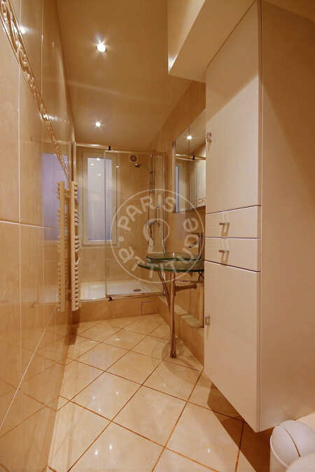 Baño Piso amueblado - 32m²  - 1 dormitorio - Pyramides / Palais Royal - París