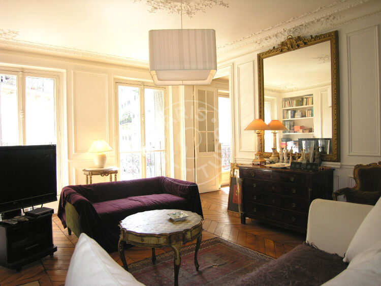 Living room - Furnished 2 bedrooms - Paris 75009 - 4548