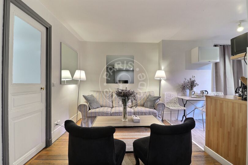 Furnished 2 bedrooms - Paris 75007 - 4563
