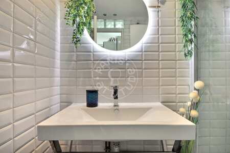 Salle de bain Studio alcove meublé - 30m²  - Jules Joffrin - Mairie du 18ème - Paris