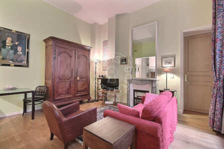 Salon Appartement meublé - 50m²  - 1 chambre - Miromesnil - Paris