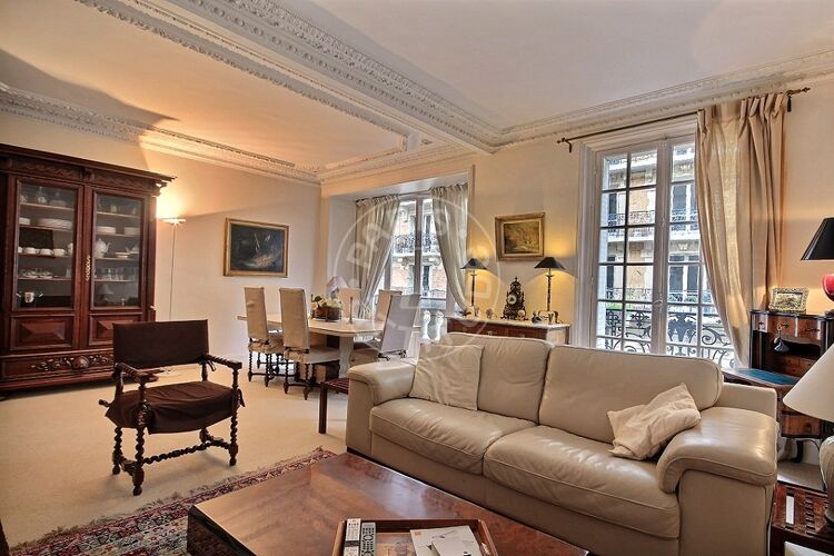 Salotto - 1 locale arredato - Parigi 75015 - 4681