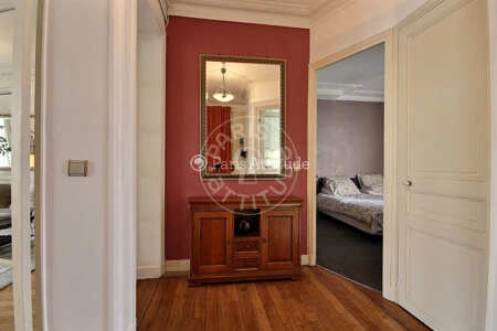 Entrance Furnished apartment - 60m²  - 1 bedroom - Convention - Paris