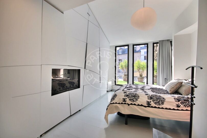 Furnished 3 bedrooms - Paris 75003 - 483
