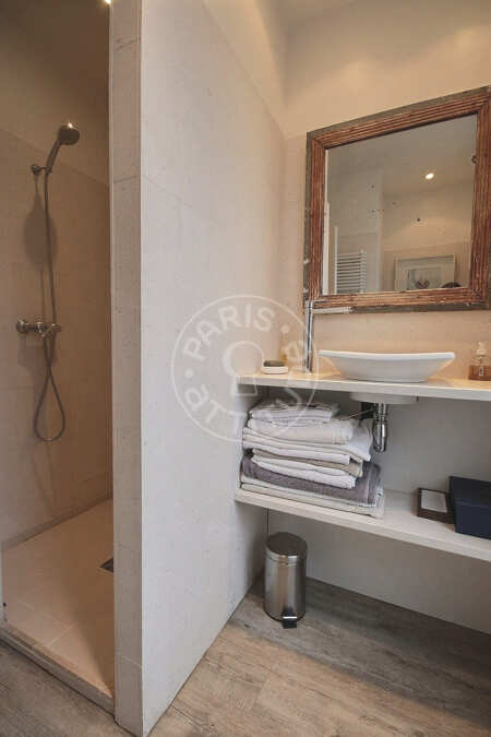 Casa de banho Apartamento mobilado - 120m²  - 2 quartos - Montorgueil - Paris