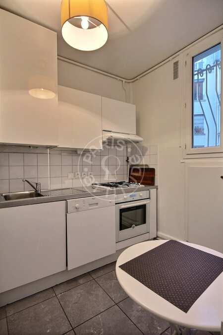 Cucina Appartamento arredato - 77m²  - 2 locali - Saint-Lazare - Parigi