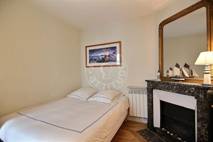 1 locale arredato - Parigi 75001 - 5038