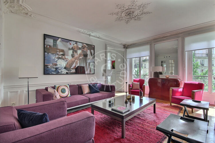Living room - Furnished 2 bedrooms - Paris 75008 - 5049