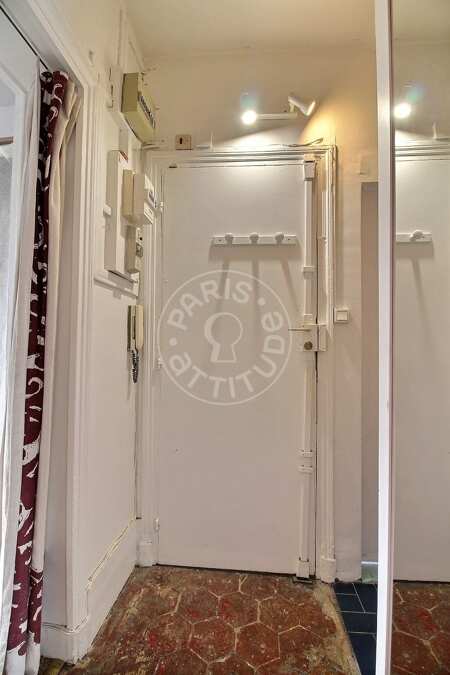 Entrance Furnished studio - 28m²  - Arts et Métiers - Paris