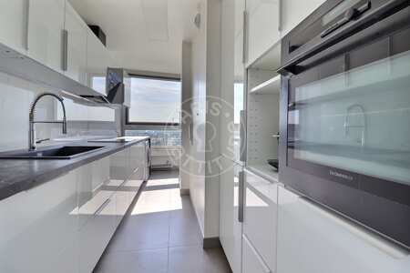 Kitchen Furnished apartment - 85m²  - 2 bedrooms - Puteaux