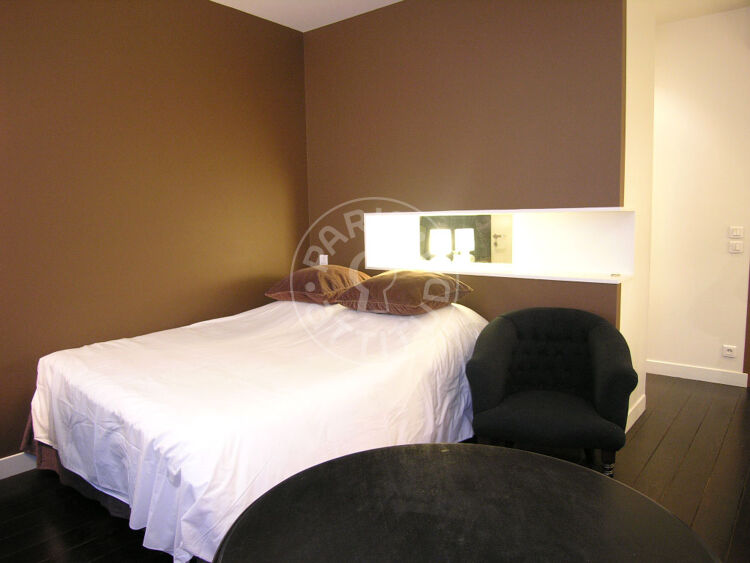 Salon - Studio meublé - Paris 75004 - 5472