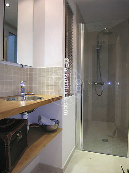 Bathroom Furnished apartment - 40m²  - 1 bedroom - Arts et Métiers - Paris