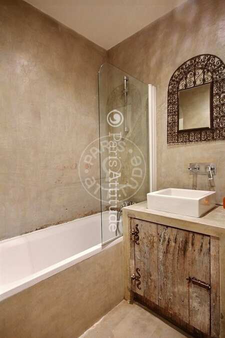 Bathroom Furnished apartment - 80m² - 2 bedrooms - Poissonnière - Paris