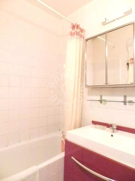 Bathroom Furnished duplex - 40m²  - 1 bedroom - Tolbiac - Paris