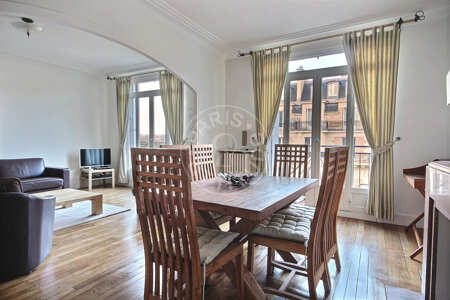 Esszimmer Möblierte wohnung - 94m²  - 2 Zimmer - Tour Eiffel - Paris