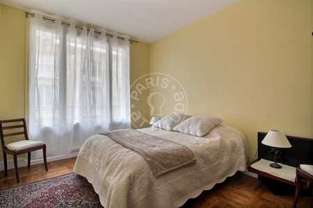 Bedroom Furnished apartment - 74m²  - 2 bedrooms - Mirabeau - Paris