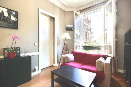 Salon Appartement meublé - 33m²  - 1 chambre - Trocadéro - Paris