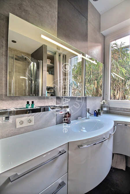 Casa de banho Studio mobilado - 51m²  - Neuilly-sur-Seine