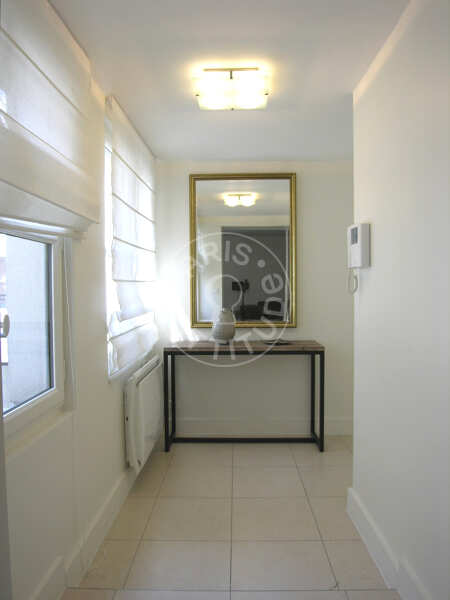 Entrance Furnished apartment - 46m²  - 1 bedroom - Bourse - Paris