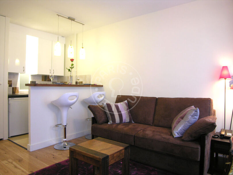 Furnished studio - Paris 75007 - 6277