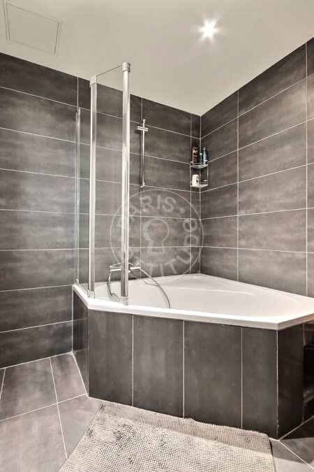 Casa de banho Apartamento mobilado - 62m²  - 2 quartos - Canal de l'Ourcq - Paris