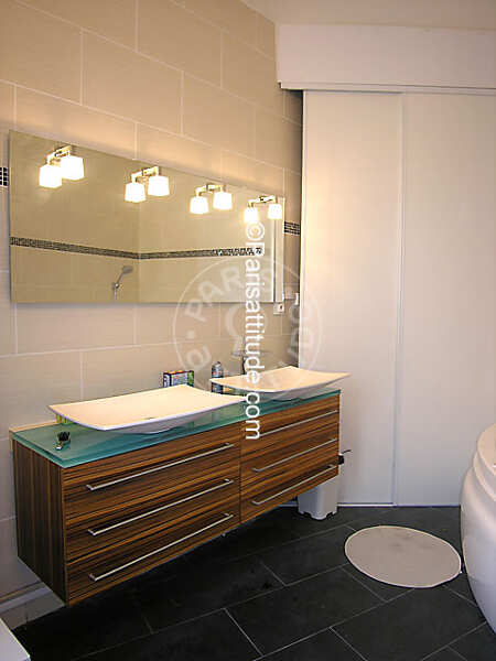 Bathroom Furnished apartment - 125m²  - 2 bedrooms - Porte Maillot / Palais des Congrès - Paris