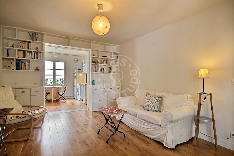 Living room - Furnished 1 bedroom - Paris 75018 - 6464
